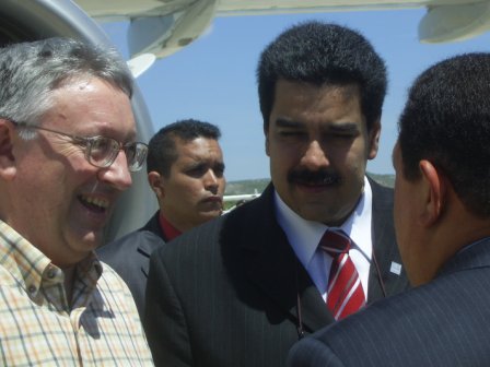 alan_con_chavez_3.jpg